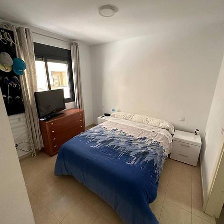 Apartment A / A 4Pax Near The Beach มาลากา ภายนอก รูปภาพ