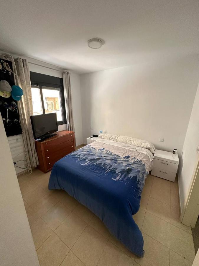 Apartment A / A 4Pax Near The Beach มาลากา ภายนอก รูปภาพ